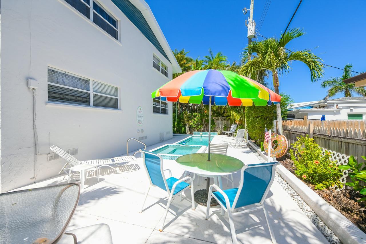 Ljs Cottages On Siesta Key By Beachside Management Exterior photo